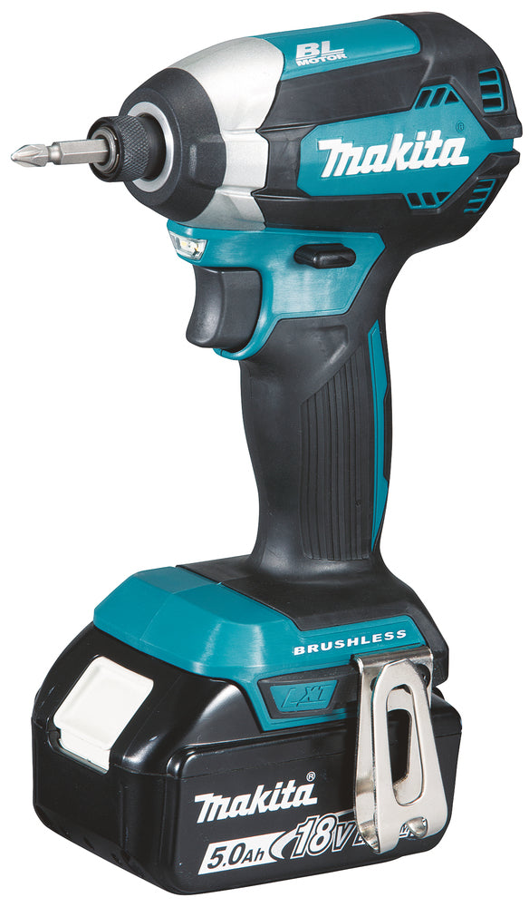 MAKITA - AVVITATORE AD IMPULSI DTD153RTJ, DUE BATTERIE LI-ION LXT 18V 5,0 AH, UN CARICABATTERIE RAPIDO E VALIGETTA MAKPAC 2